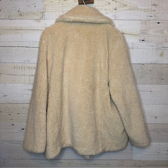 Free People Notched Teddy Peacoat Color Oatmeal
Size medium - Picture 13 of 14